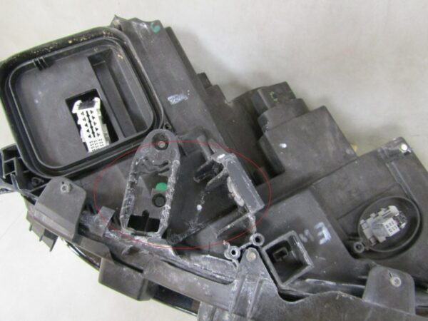 Koplamp MERCEDES GLA W 156 NIET-STUURBARE XENON 13-16 LH A1569061700 S1622/K3/7C