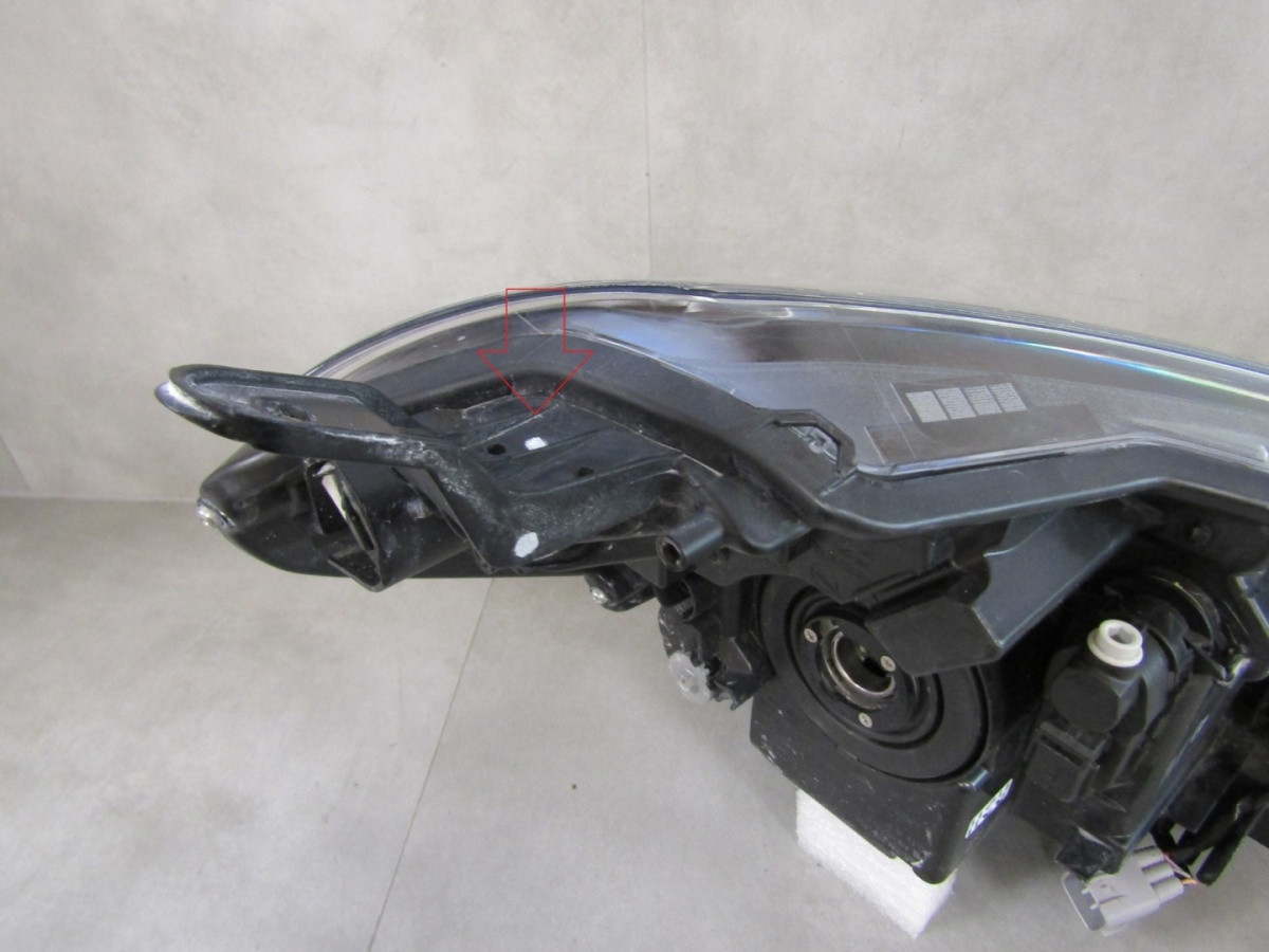 Koplamp TOYOTA YARIS 3 III Facelift NORMALE LENS + LED 17-20 LH S1687/K3/11C