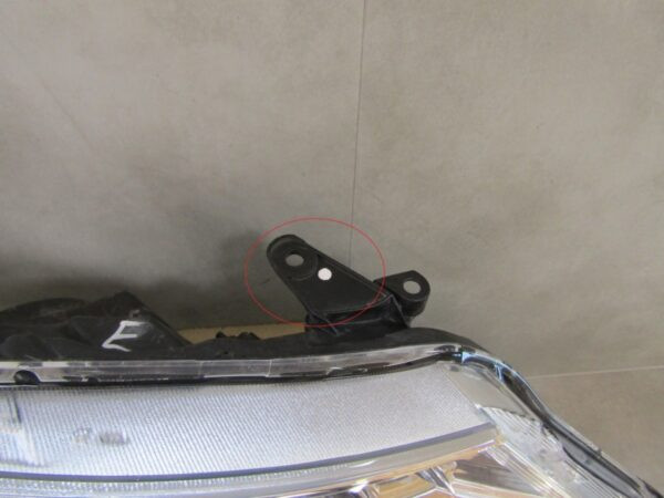 Koplamp TOYOTA AVENSIS T27 Facelift 11-15 XENON DRAAIEN Rechts10000-17687 S1611/K3/6C