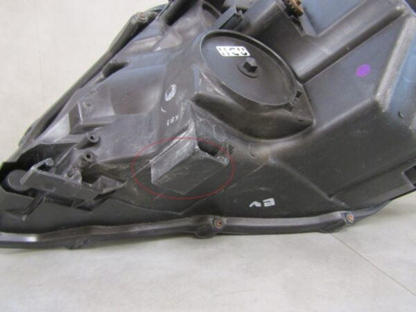Koplamp TOYOTA AVENSIS T27 Facelift 11-15 XENON DRAAIEN Rechts10000-17687 S1611/K3/6C