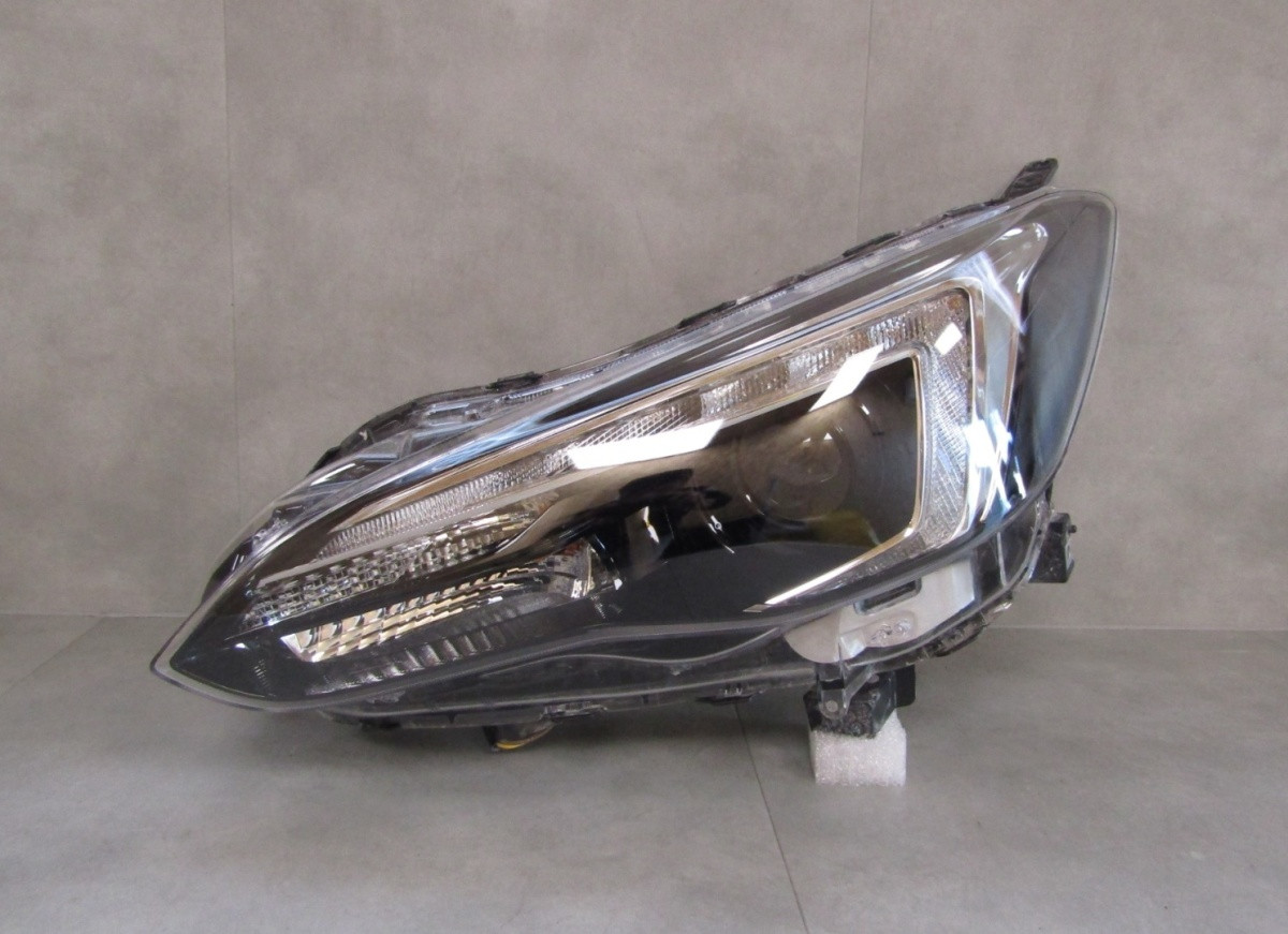 Koplamp SUBARU IMPREZA V XV LED 16-23 LH Links S1349/F66