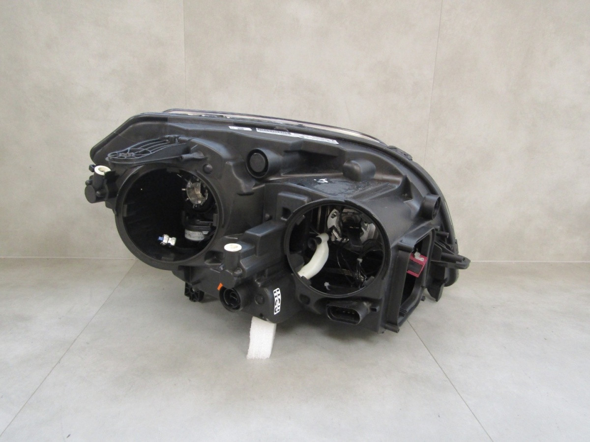 Koplamp MERCEDES GLK W204 Facelift XENON DRAAIEN 12-15 LH Links A2048201539 S1644/K3/8F