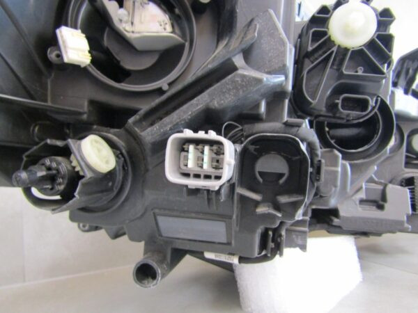 Koplamp Toyota Corolla E21 HB Kombi FULL LED  18-22 LH Links 81150-02S70 S1575/K3/3E