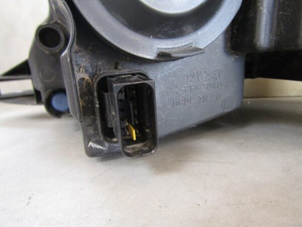 Koplamp Peugeot 2008 I Standaard Lens 13-16 Rechts 9815403080 S1564/k3/2B