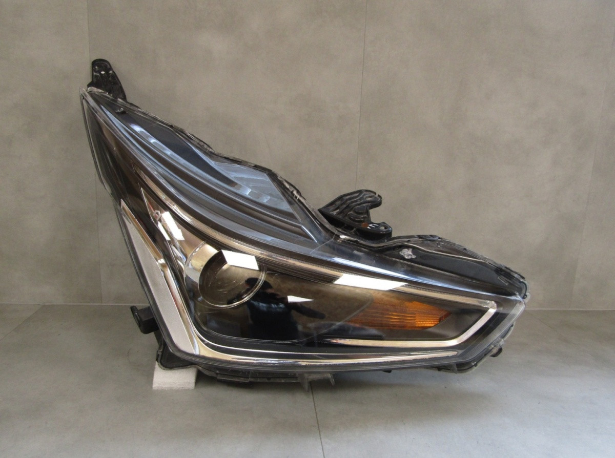 Koplamp TOYOTA AYGO 2 II Facelift STANDAARD LENS + LED 18-22 RH Rechts S1643/K3/8F