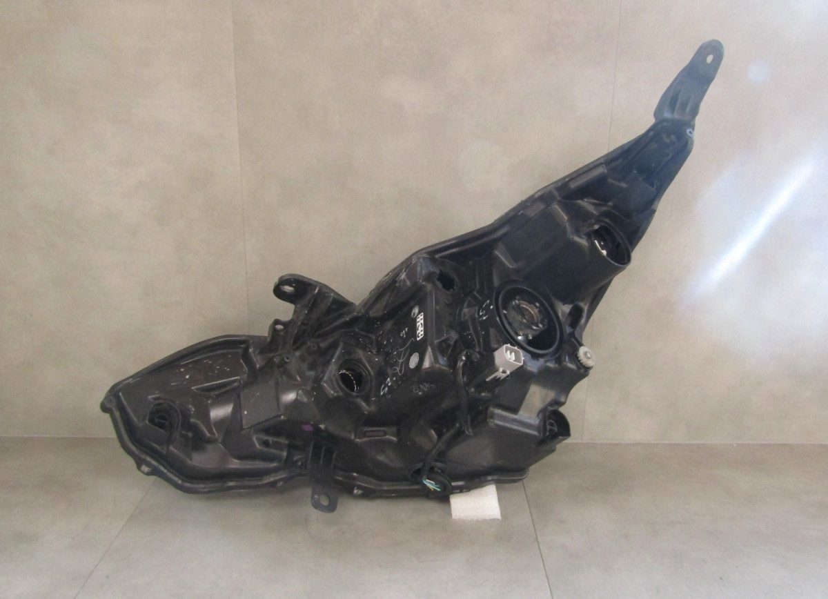 Koplamp TOYOTA AYGO 2 II Facelift STANDAARD LENS + LED 18-22 RH Rechts S1643/K3/8F