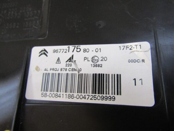 Koplamp  CITROEN C4 PICASSO II XENON Links LH 9677217580 13-19 Z70/K3/8A