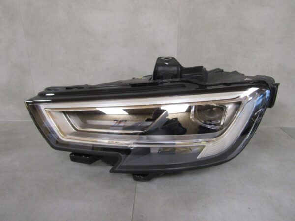 Koplamp Audi A3 8V0 Facelift FULL LED 16-20 LH Links 8V0941033C Q1456/K3 6F