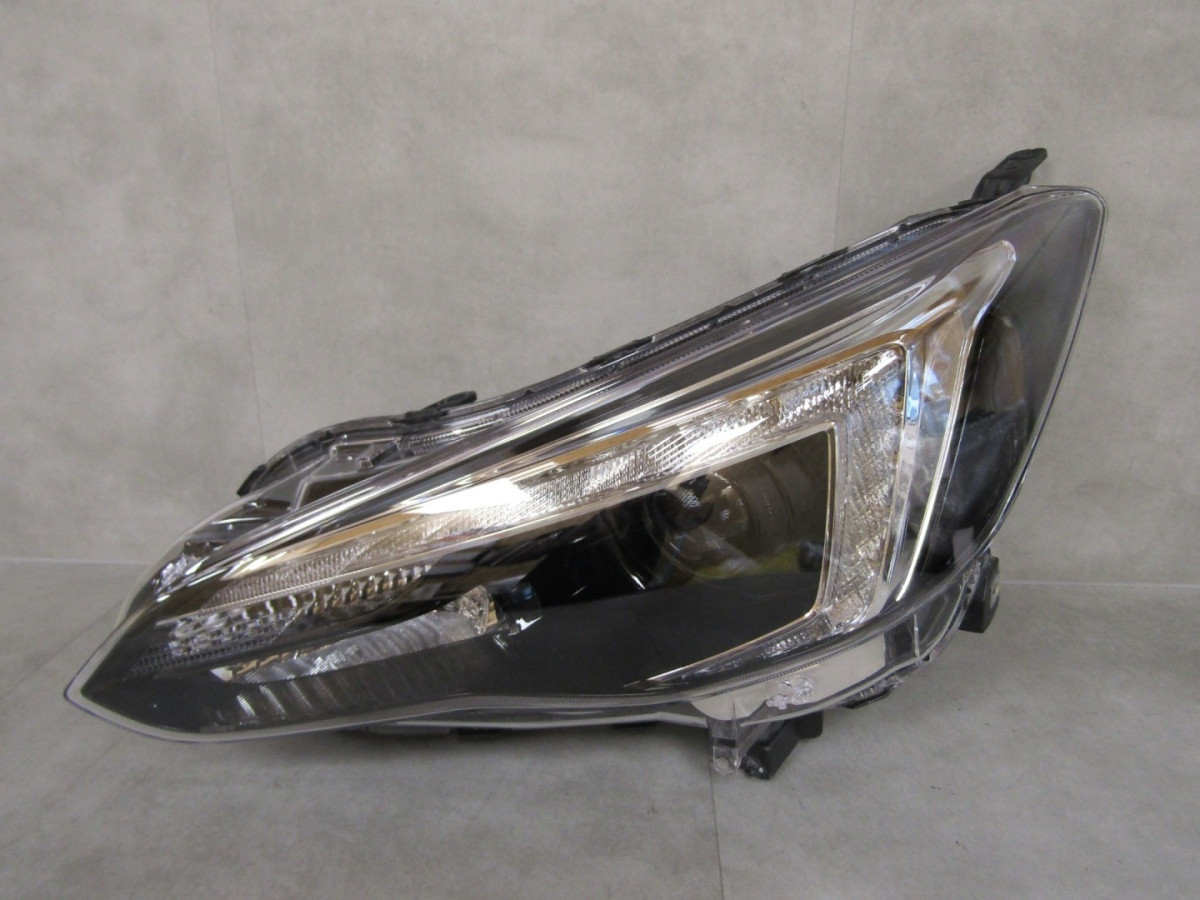 Koplamp Subaru Impreza V Subaru XV LED 16-23 LH Links Q1537/K3 15E