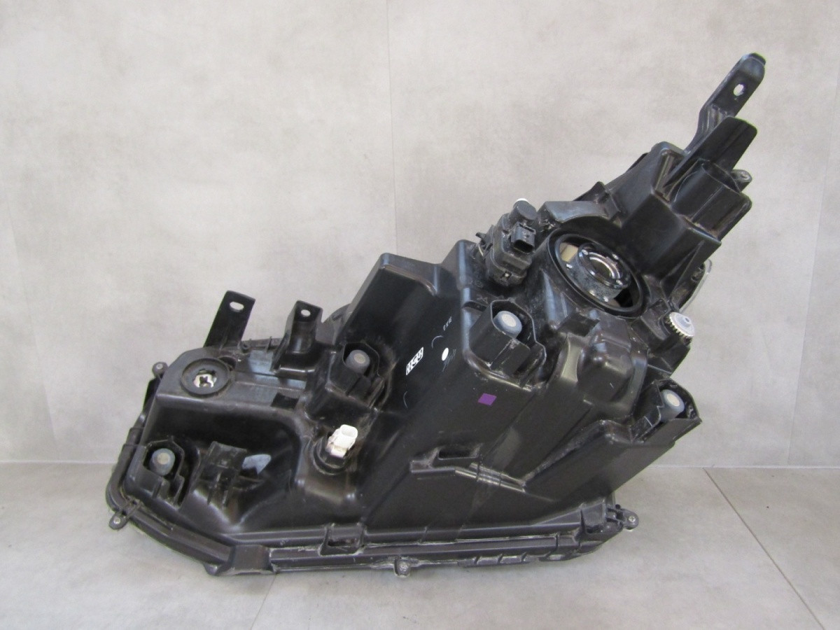 Koplamp Toyota Yaris Cross Normale Lens 17-22 RH Rechts 0D-310 Q1511/K3 16G