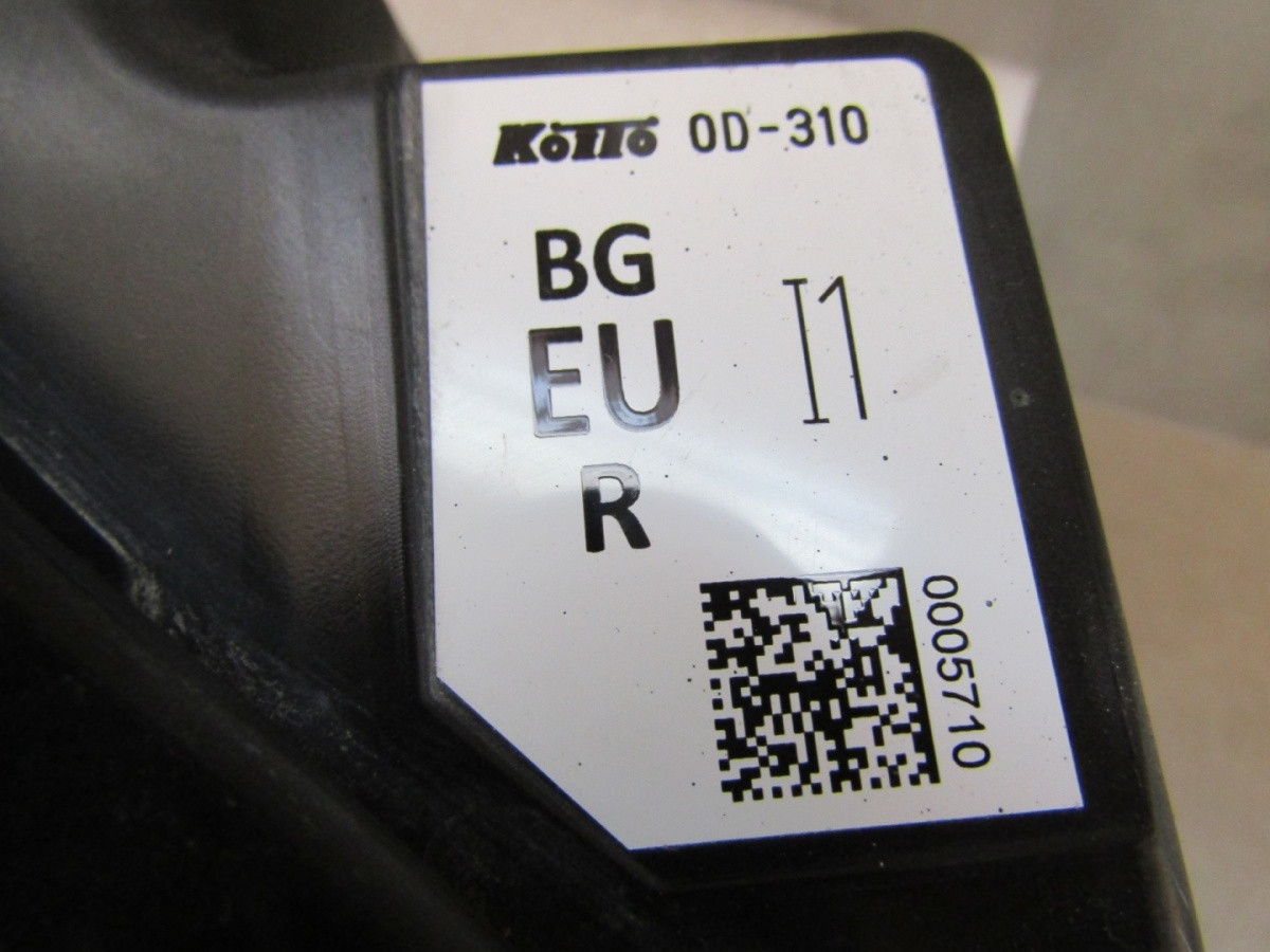 Koplamp Toyota Yaris Cross Normale Lens 17-22 RH Rechts 0D-310 Q1511/K3 16G