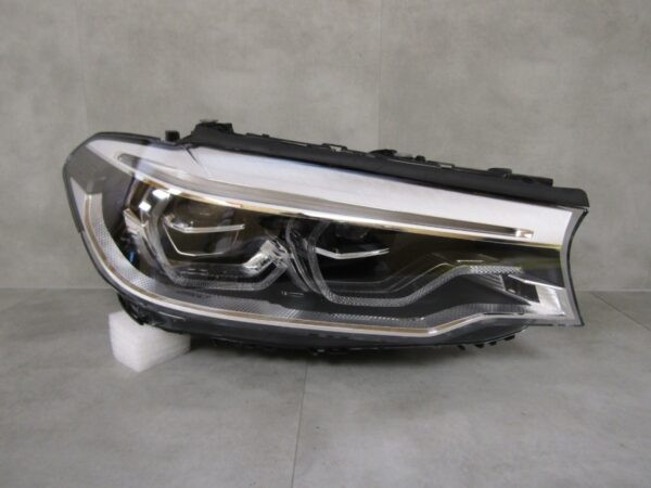 Koplamp BMW 5 G30 G31 Adaptieve Volledige LED-KOPLAMP 17-20 RH Rechts 8499122 Q1407/K3 3G