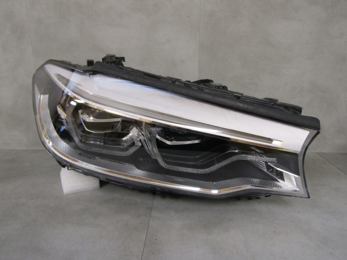 KOPLAMP BMW 5 G30 G31 ADAPTIEVE VOLLEDIGE LED- 17-20 RH RECHTS 7439210 Q1516/K3 16F