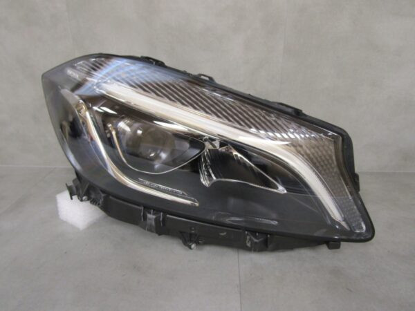 Koplamp Mercedes A-Klasse W176 Facelift LED High Performance15-18 RH Q1464/K3 7F