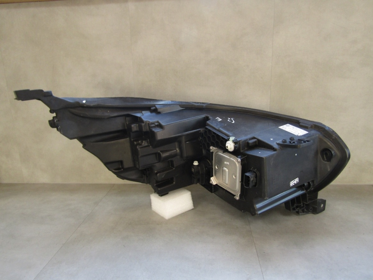 Koplamp Nissan Primastar II NV300 Facelift LED-21- LH Links 260605887R Q1568/K5 4B