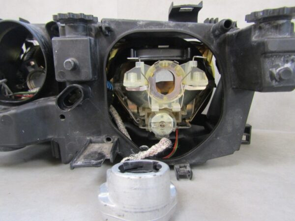 Koplamp BMW 3 E46 XENON SEDAN KOMBI Facelift 02-05 RH Rechts 6925644 Q1468/K3 8G