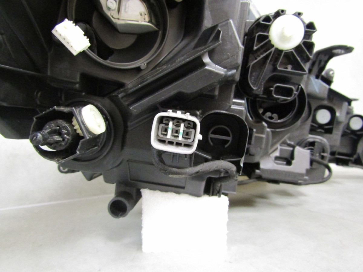 Koplamp Toyota Corolla E21 HB Kombi FULL LED 18-22 LH Links 81150-02S70 S1638/K3/8E