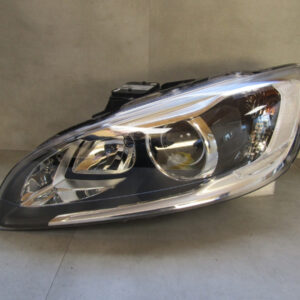 Koplamp Volvo V60 S60 Facelift XENON DRAAIEND 14-18 LH Links 31420261 Q1565/K5 5G