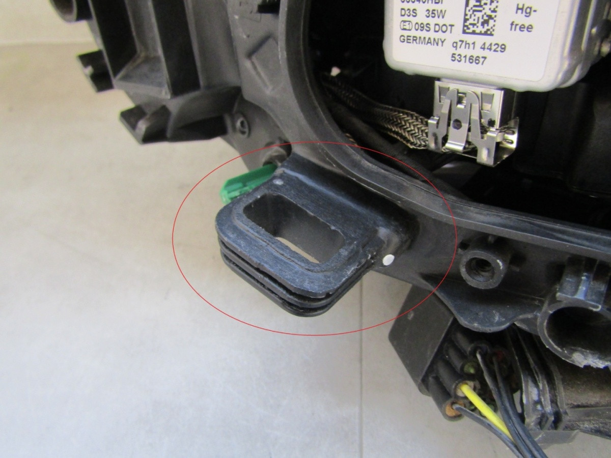 Koplamp Volvo V60 S60 Facelift XENON DRAAIEND 14-18 LH Links 31420261 Q1565/K5 5G