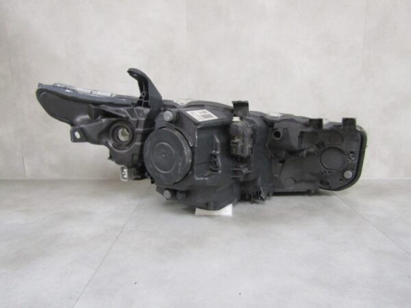 Koplamp  TOYOTA AURIS 2 II Facelift NORMALE LENS 15-18 LH Links 81150-02K30 Z62/K3/6A