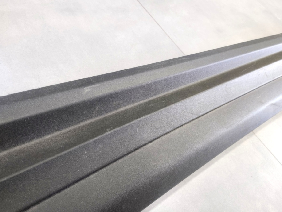 Zijskirt Links Dorpellijst Mercedes GLC II X 254 AMG 22- SUV A254698470001 Dorpel P16523