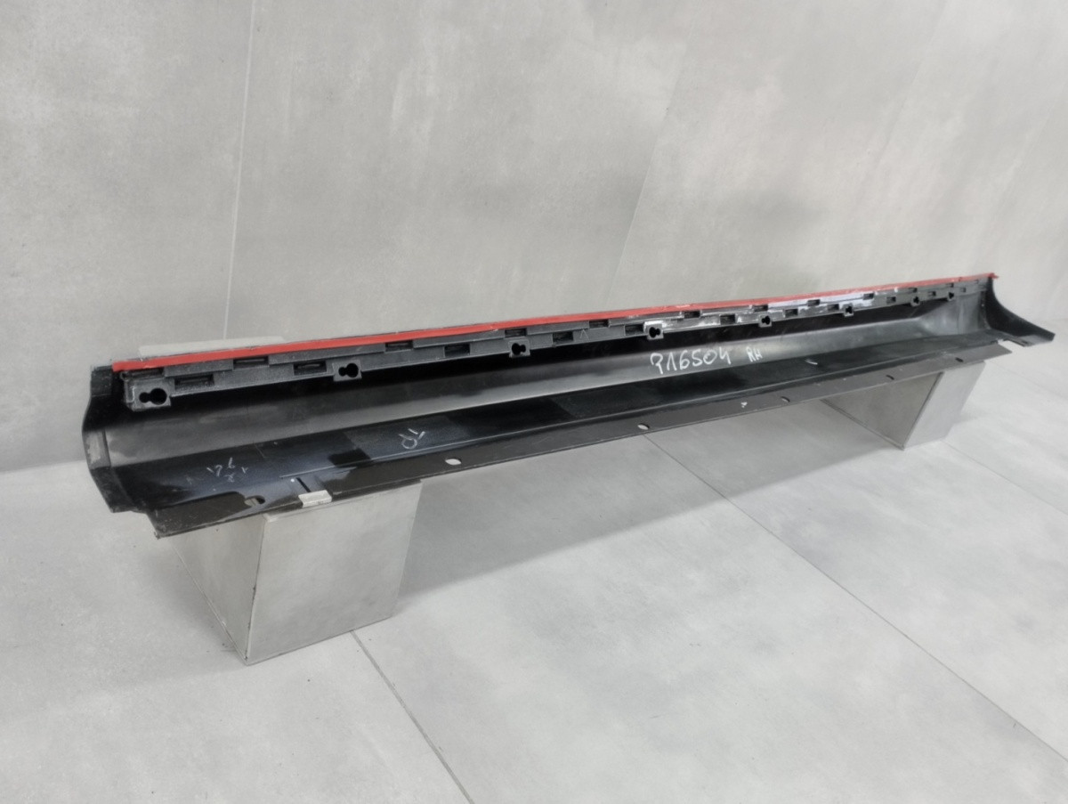 Zijskirt Rechts Dorpellijst MG 3 Saic Motor 11-24 Afdekking 30069228 529307997 Dorpel P16504