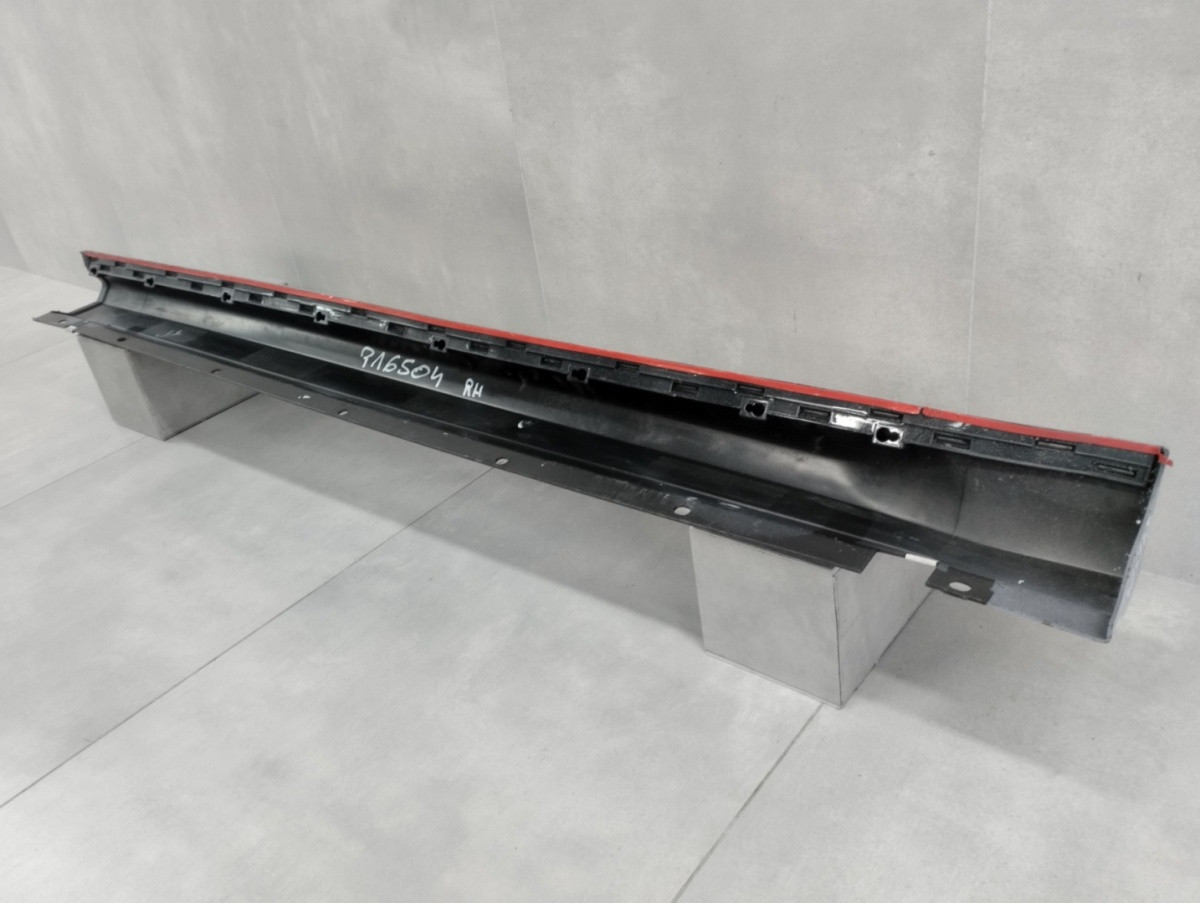 Zijskirt Rechts Dorpellijst MG 3 Saic Motor 11-24 Afdekking 30069228 529307997 Dorpel P16504