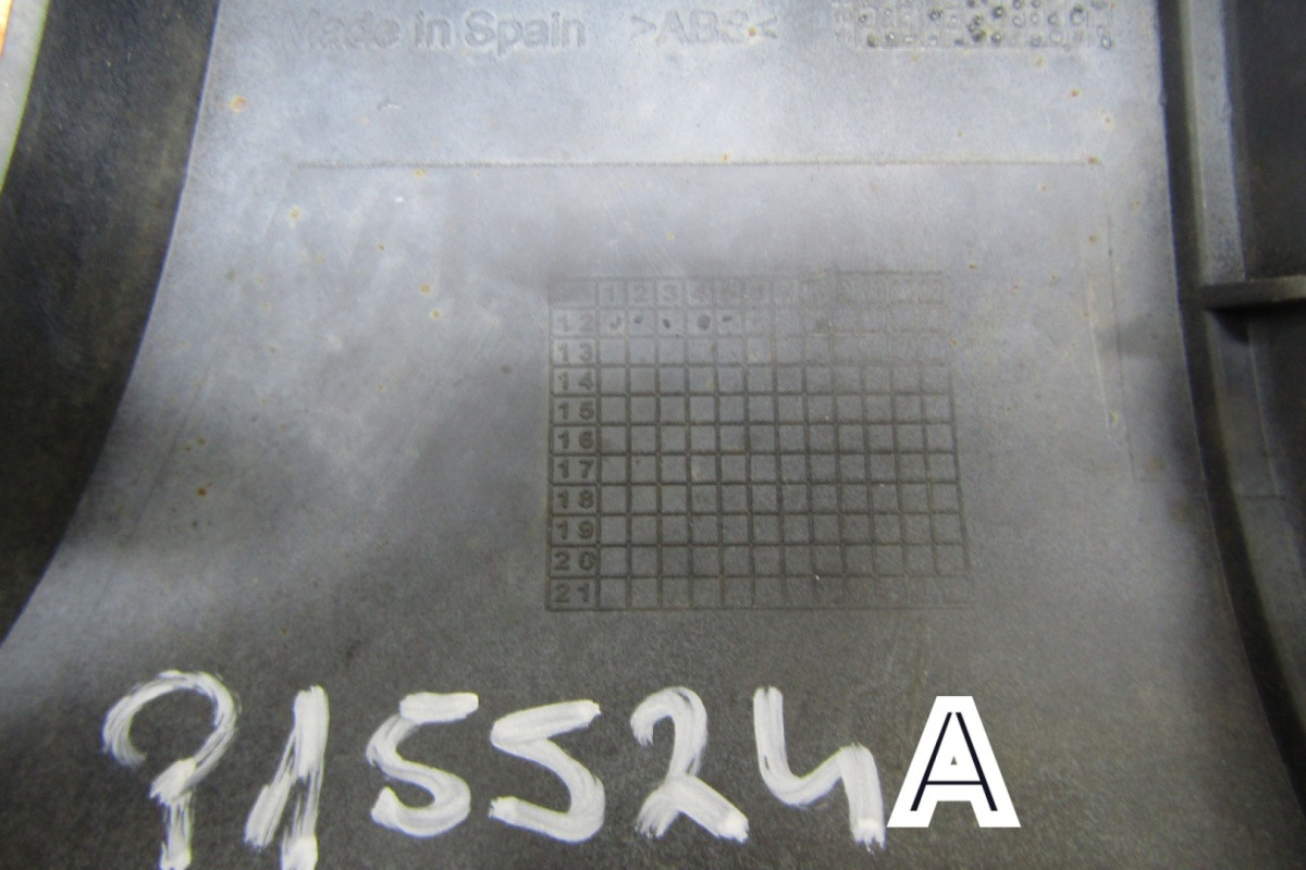 Spoiler Hoekstrip Rechtsachter Mercedes Vito 03-14 A6396940825K2 P15524A