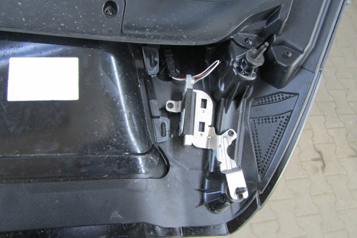 Spoiler Aileron Flap Range Rover Velar 17 KJ10708