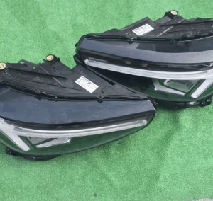 Koplamp VOLVO XC40 FACELIFT FULL LED HEADLAMPS 32404666 32404665