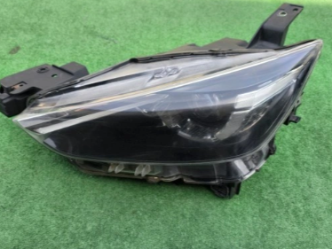 Koplamp MAZDA CX3 FULL LED HEADLAMP 13 PIN D10E-51040