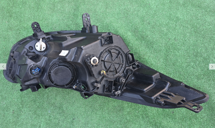 Koplamp HYUNDAI I40 FACELIFT LENS+ LED FRONT LAMP 92101-3ZXXX