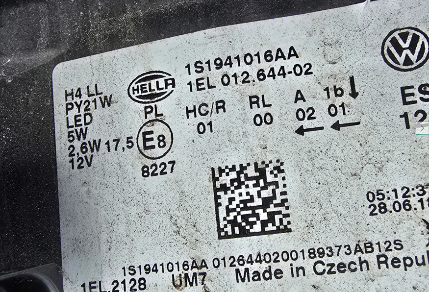 Koplamp Volkswagen UP FACELIFT LED FRONT LAMP Volkswagen