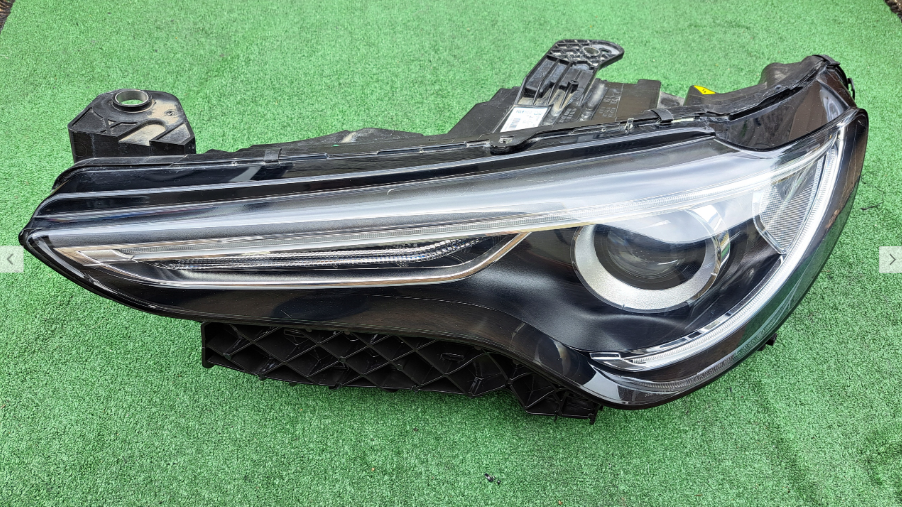 Koplamp ALFA ROMEO STELVIO BI-XENON TURNING FRONT LAMP KIT