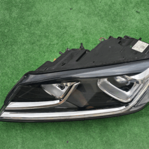 Koplamp Volkswagen TOUAREG 2 II FACELIFT BI-XENON TURNING FRONT LAMP 7P1941751B
