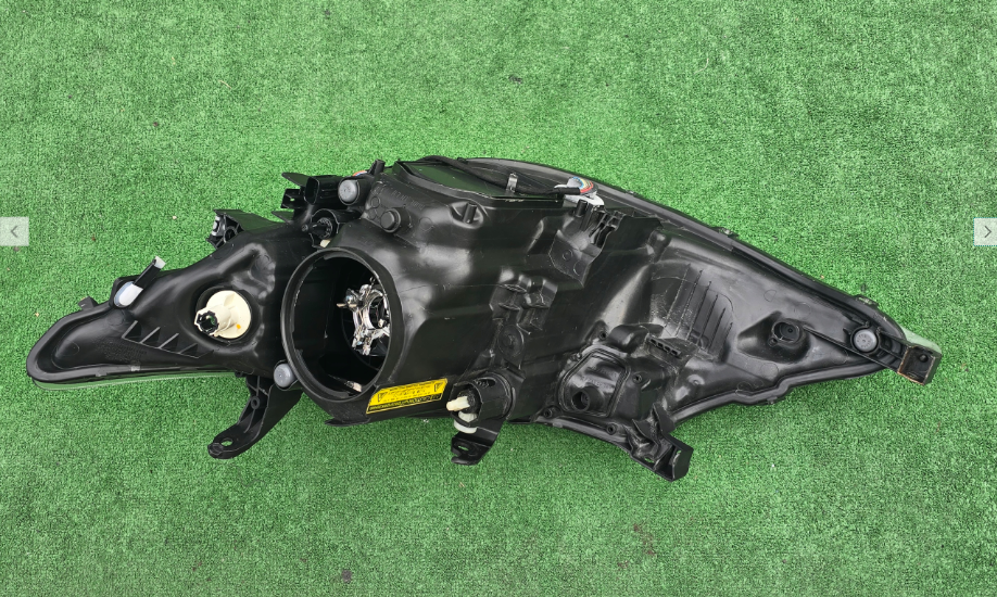 Koplamp TOYOTA AURIS 2 II BI-XENON+ LED HEADLAMP 12-15y. 89906416