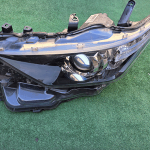 Koplamp TOYOTA AURIS 2 II FACELIFT LENS + LED FRONT LAMP 81150-02K30