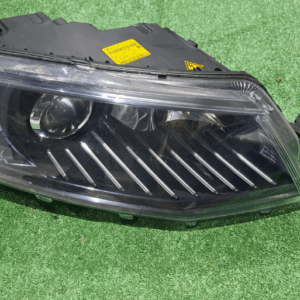 Koplamp SKODA OCTAVIA 3 III 5E1 BI-XENON TURNING FRONT LAMP SET
