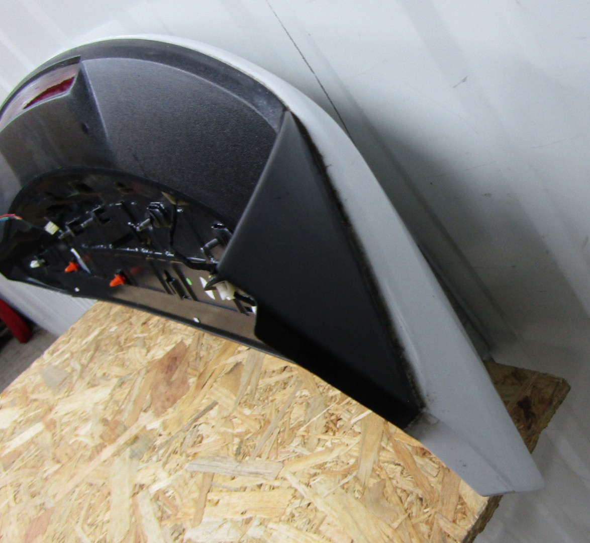 Spoiler Aileron Vizier Achterklep AUDI Q2 81A 16-19 81A827933 MK3439