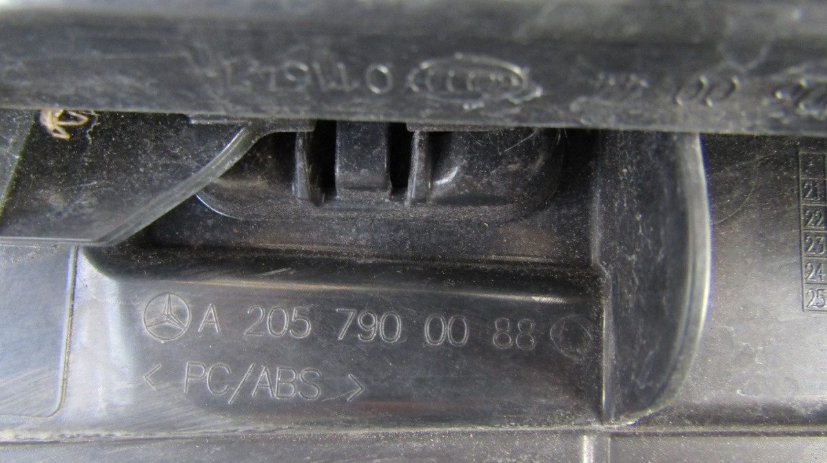 Spoiler Aileron Mercedes C-klasse W205 Estate 14- A2057900088 CA5068