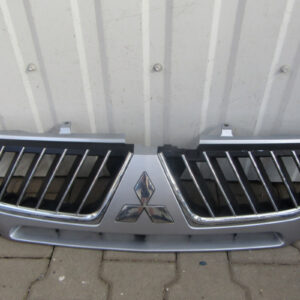 Grill MITSUBISHI L200 96-06 P4686R Grille Voorbumper CA7005 Grille