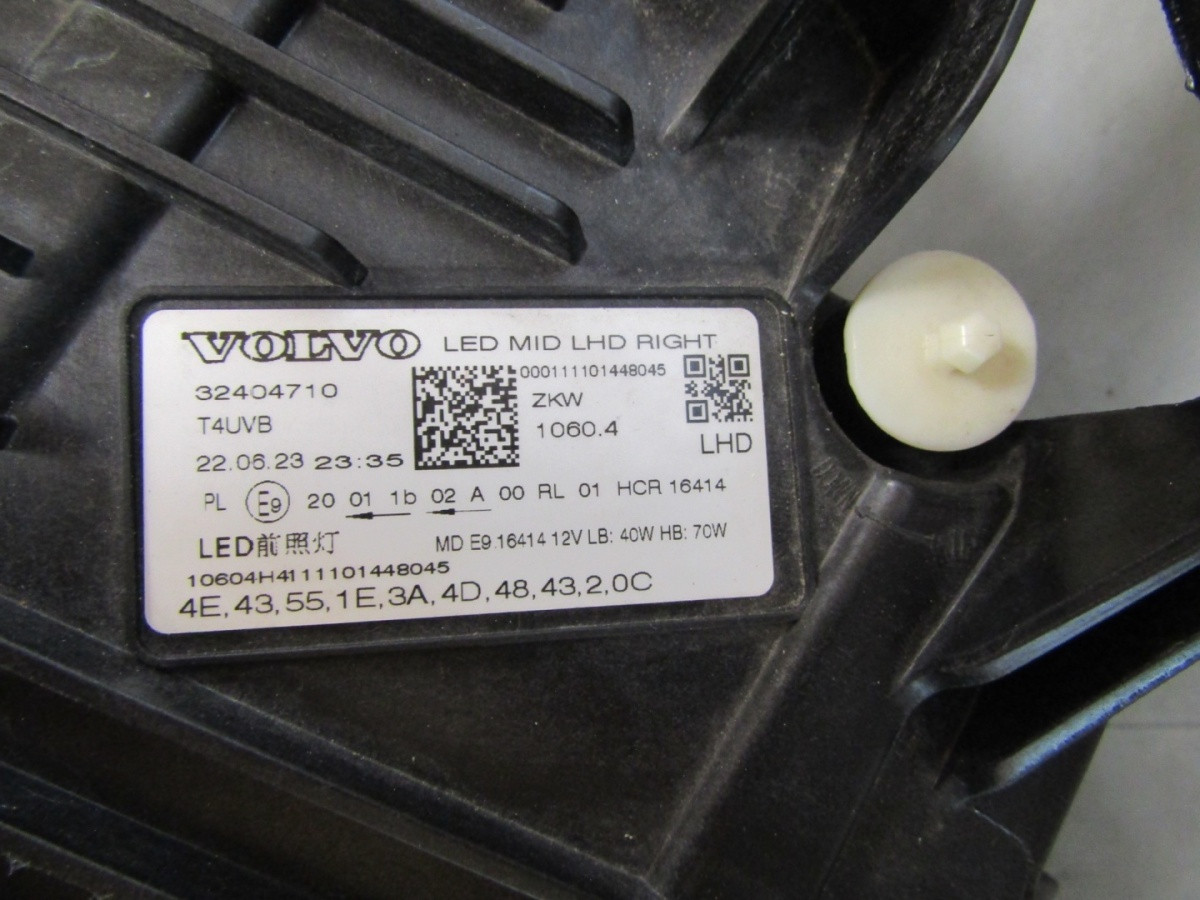 KOPLAMP VOLVO XC60 II MID LED 17-24 RH RECHTS 32404710 S1811//C150