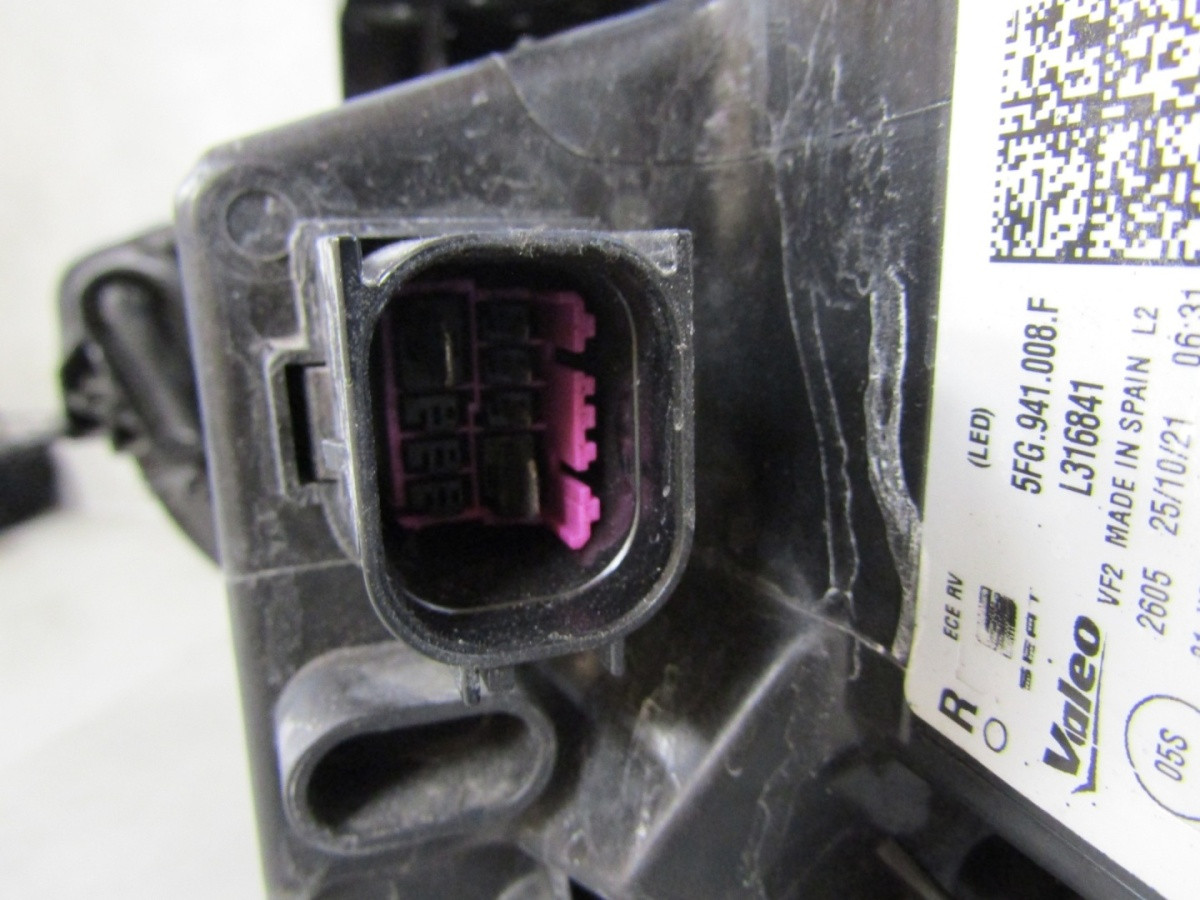 KOPLAMP SEAT LEON IV 4 20-24 CUPRA FORMENTOR FULL LED RH RECHTS 5FG941008F S1852/B16