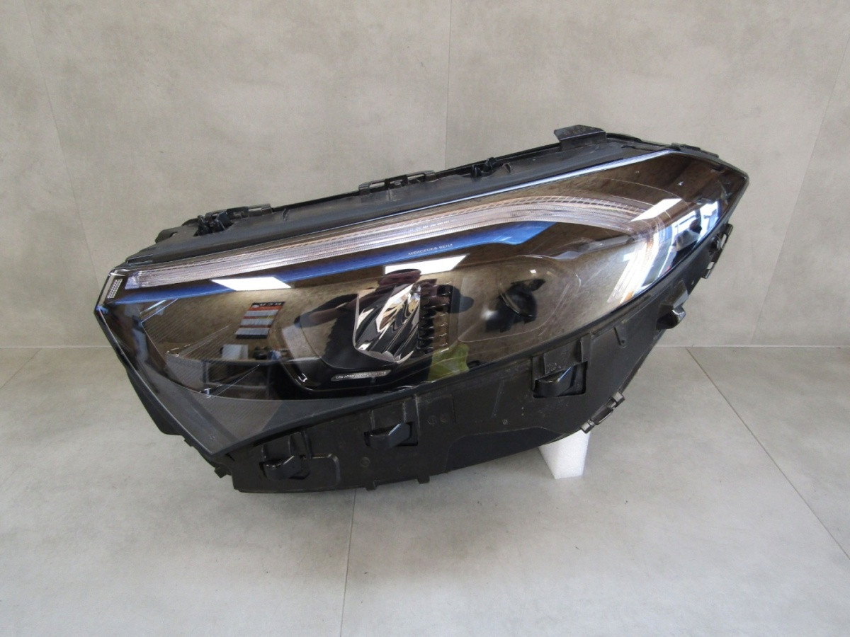 Koplamp MERCEDES EQA EQB W243 VOLLEDIGE LED PRESTATIES LH LINKS 21-24 A2439060100 KZZ153/K4/4E