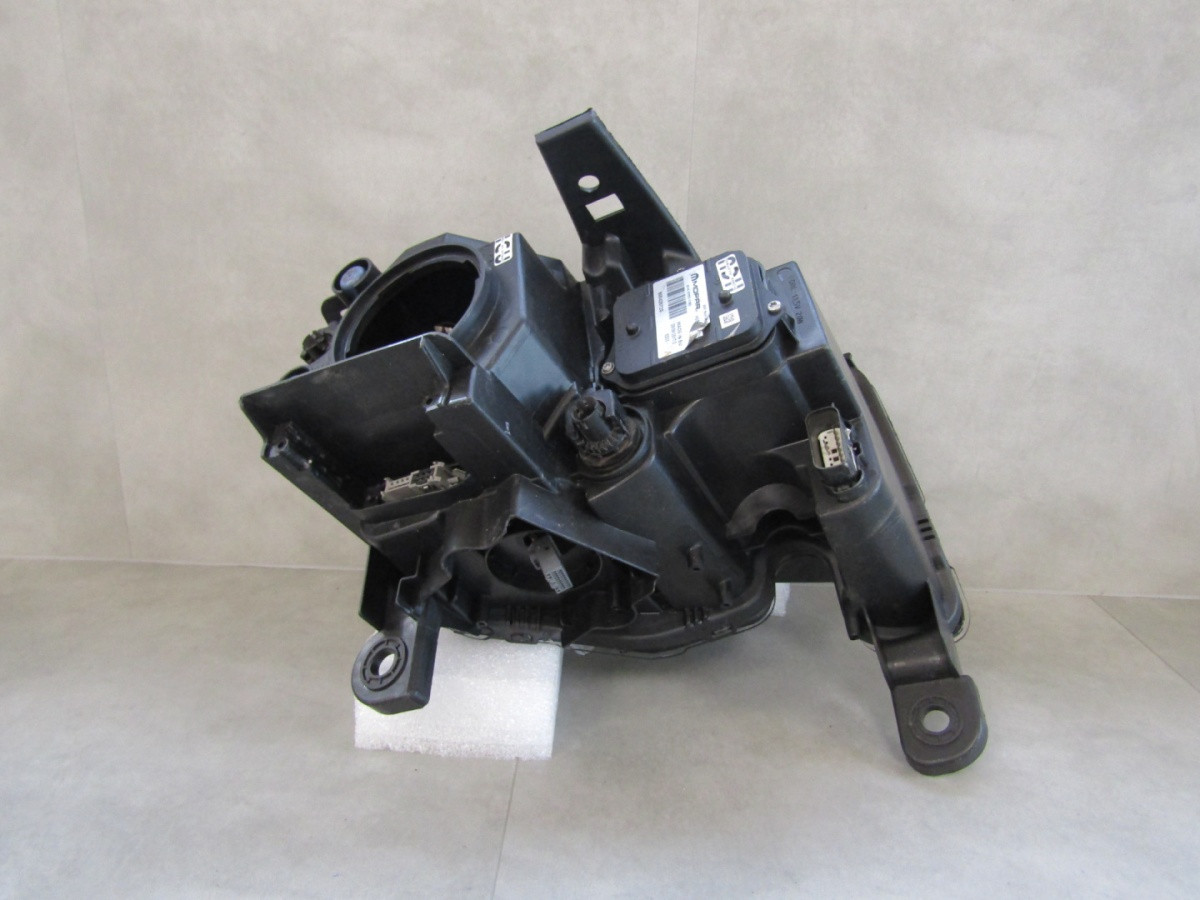 KOPLAMP JEEP GRAND CHEROKEE WK2 XENON DRAAIEN 13-16 LH A931/E103