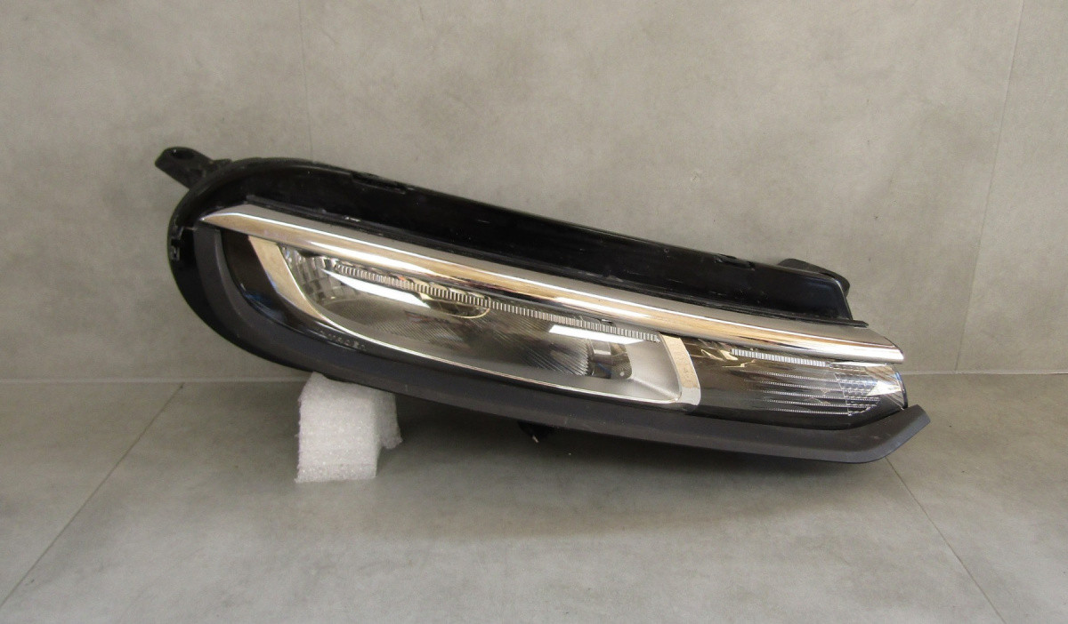 KOPLAMP CITROEN C3 III STANDAARD DRL FACELIFT RH 20-24 9833480280-03 S874/K4/3A