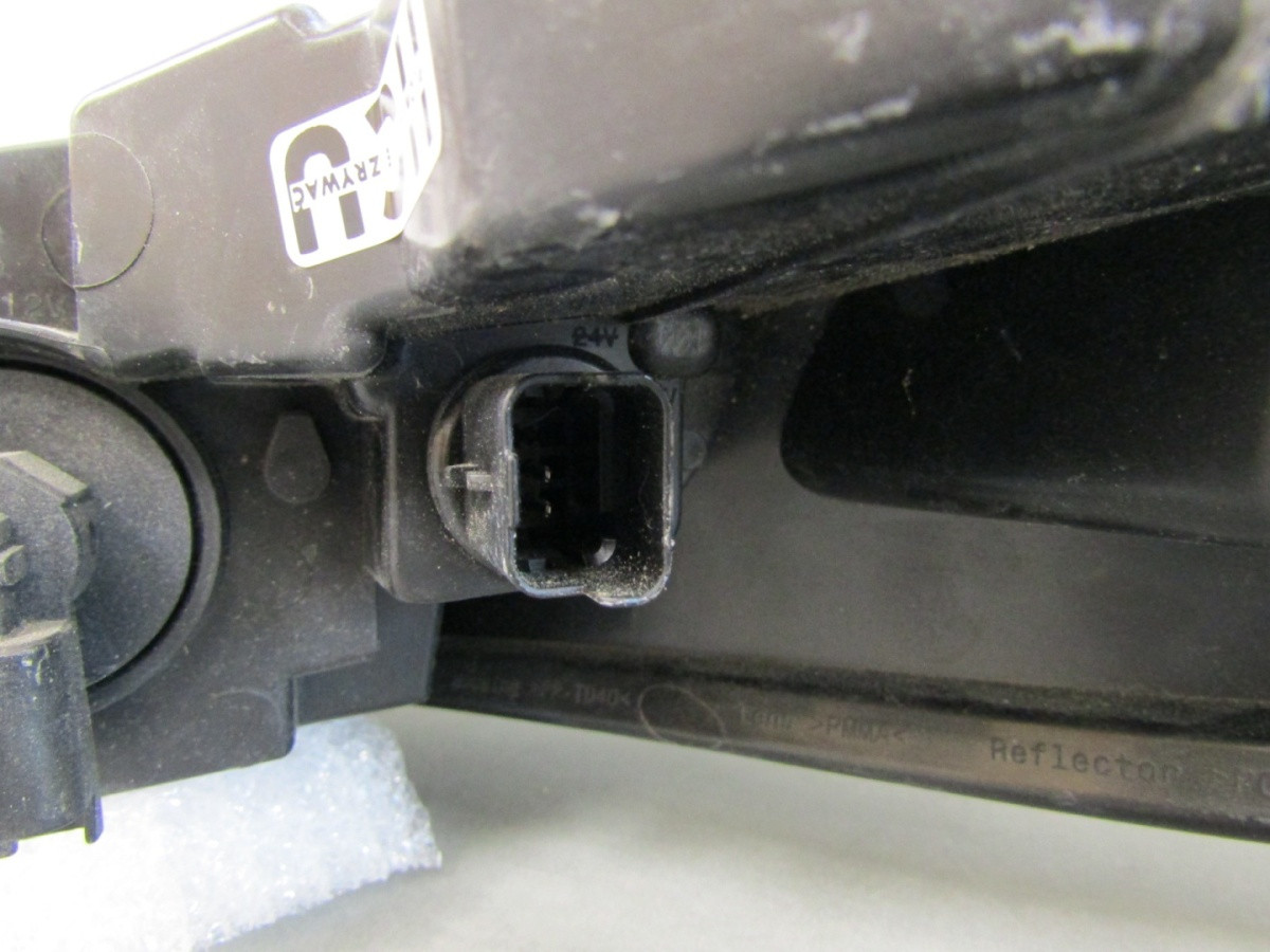 KOPLAMP CITROEN C3 III AIRCROSS FACELIFT LED DRL 21-24 RH 9843218880-00 S806/D10