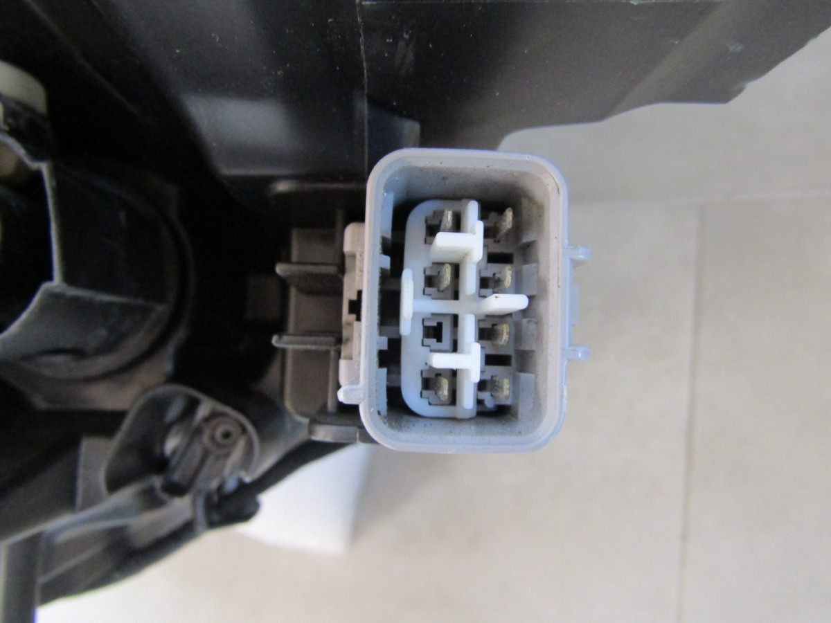 KOPLAMP TOYOTA AURIS 2 II FACELIFT STANDAARD LENS 15-18 RH 81110-02K30 A902/D155