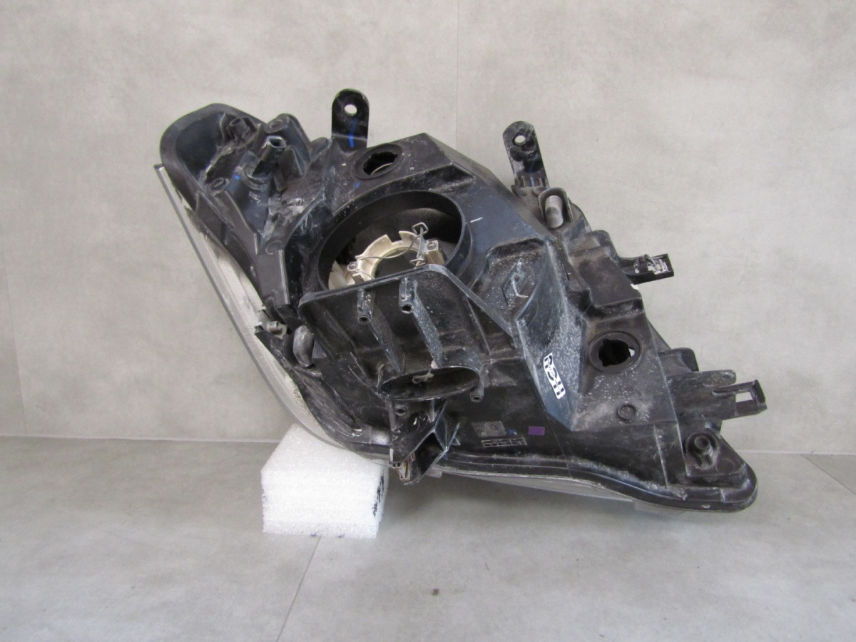 KOPLAMP NISSAN NAVARA 3 III D40 FACELIFT STANDARD 10- LH 260605X10B A941/D82