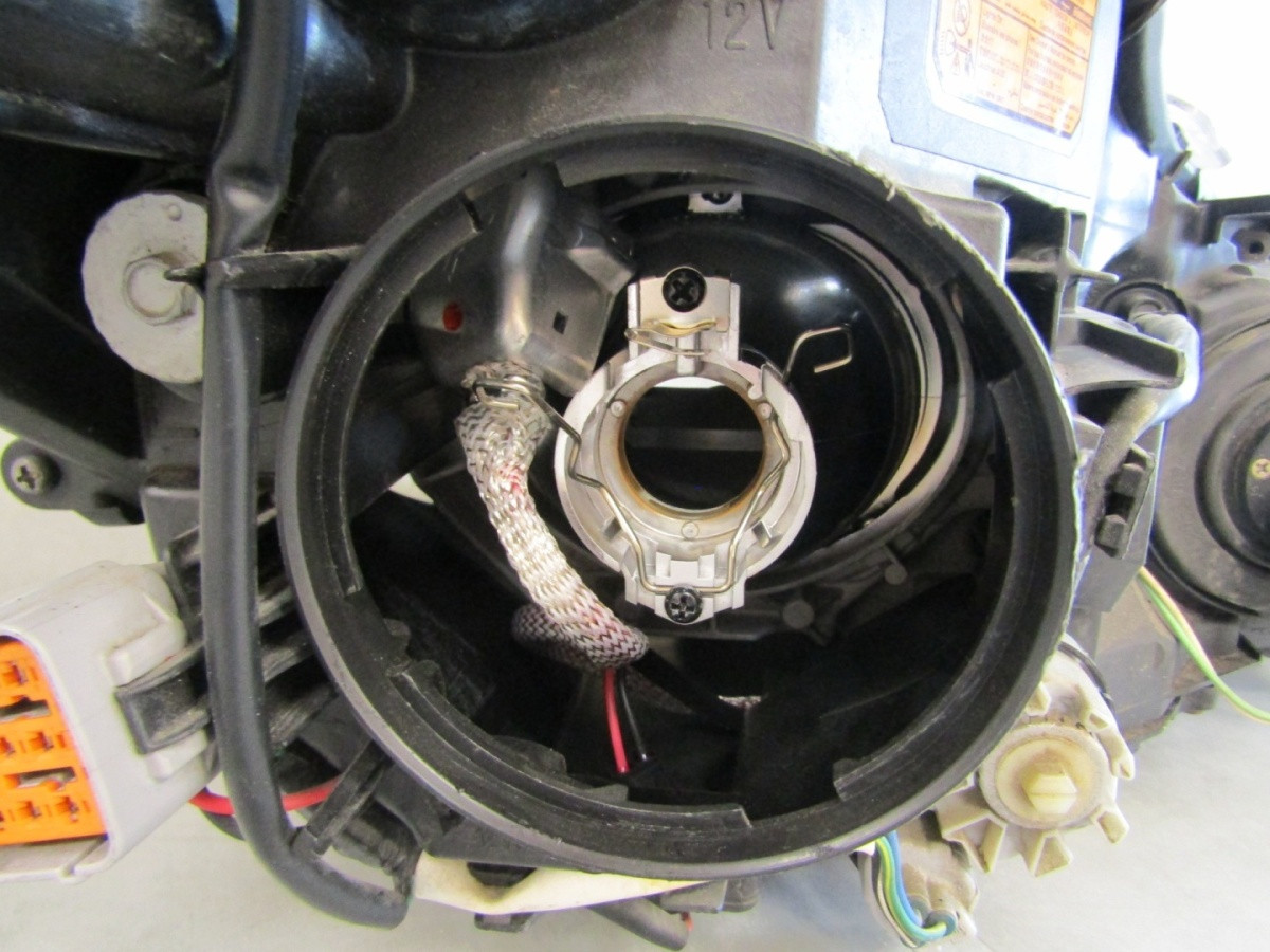 Koplamp SUBARU LEGACY V OUTBACK IV XENON 09-12 LH LINKS A1287/5K/10E